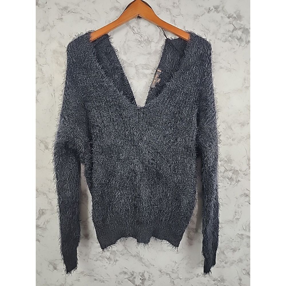 Love Tree Black Sweater Deep V Neck and knotted Twisted Back‎ Size Medium